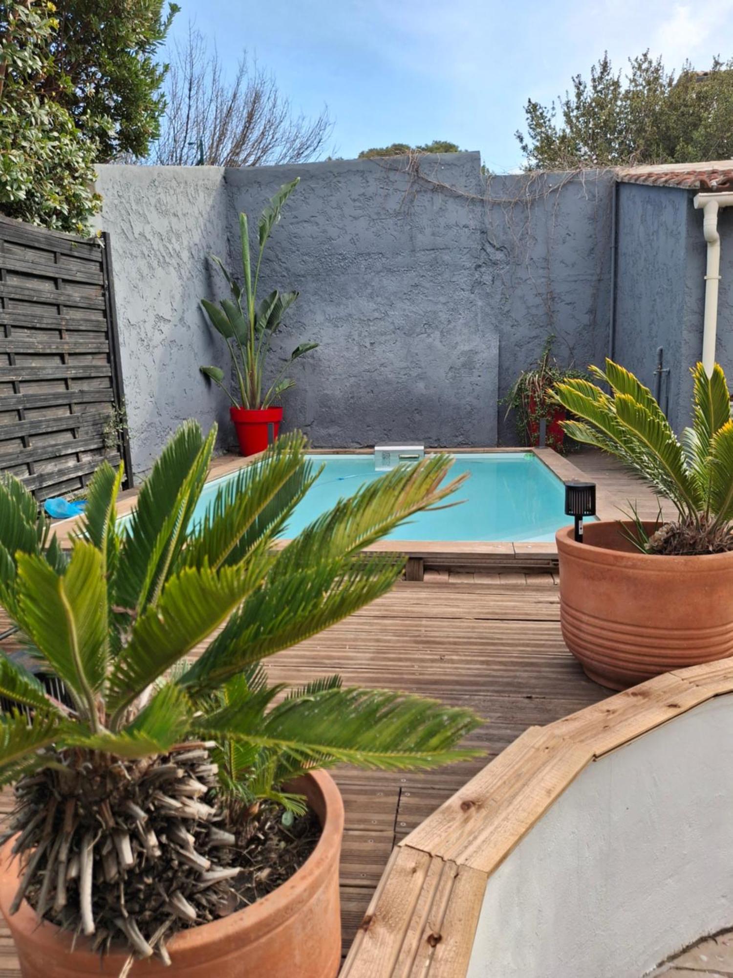 Maison Independante Avec Piscine Privative Pres De La Mer La Garde  Eksteriør bilde